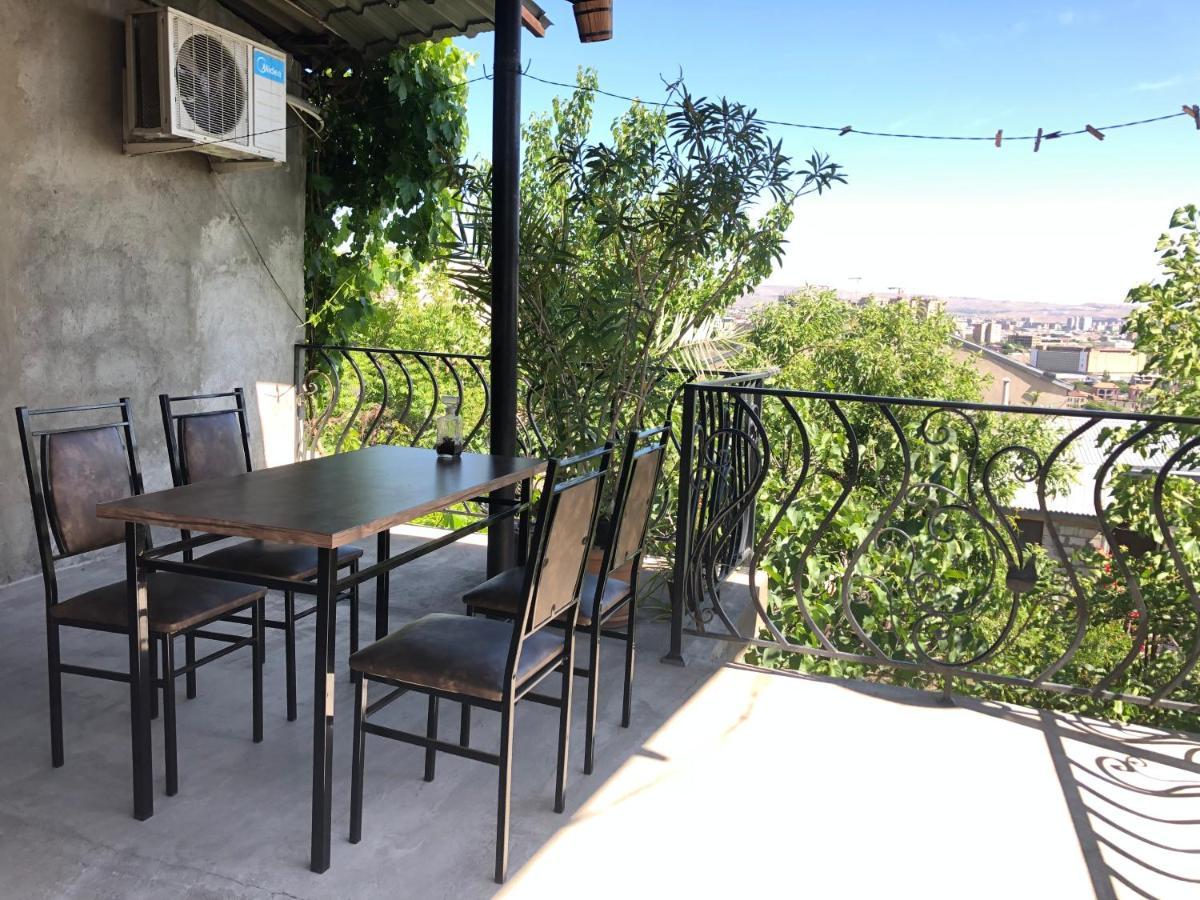 Cozystudio Yerevan Luaran gambar