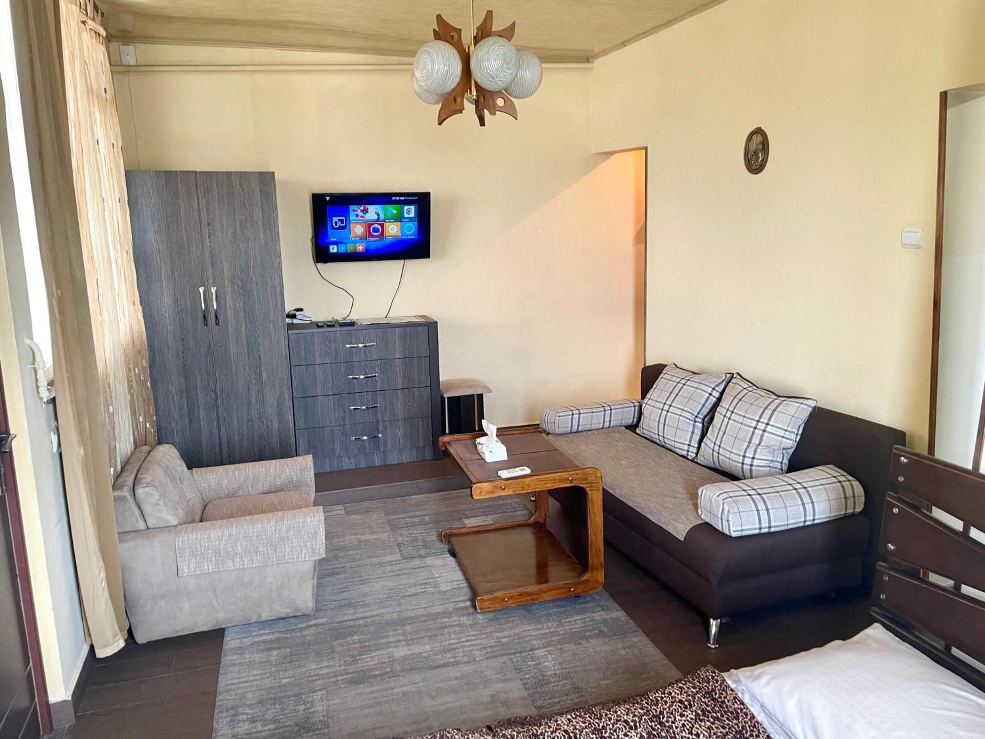 Cozystudio Yerevan Luaran gambar